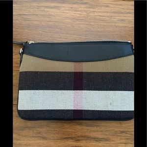 Burberry crossbody purse